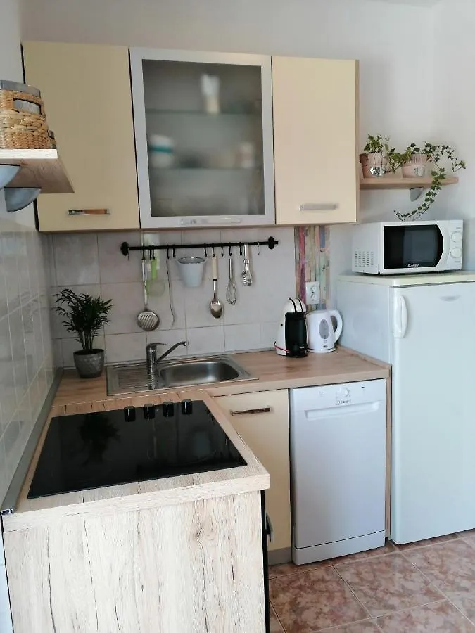 Olive Garden Accomodation Savar Croatia