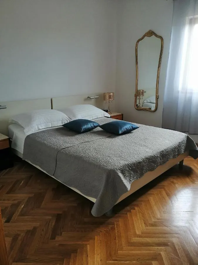 Olive Garden Accomodation Savar